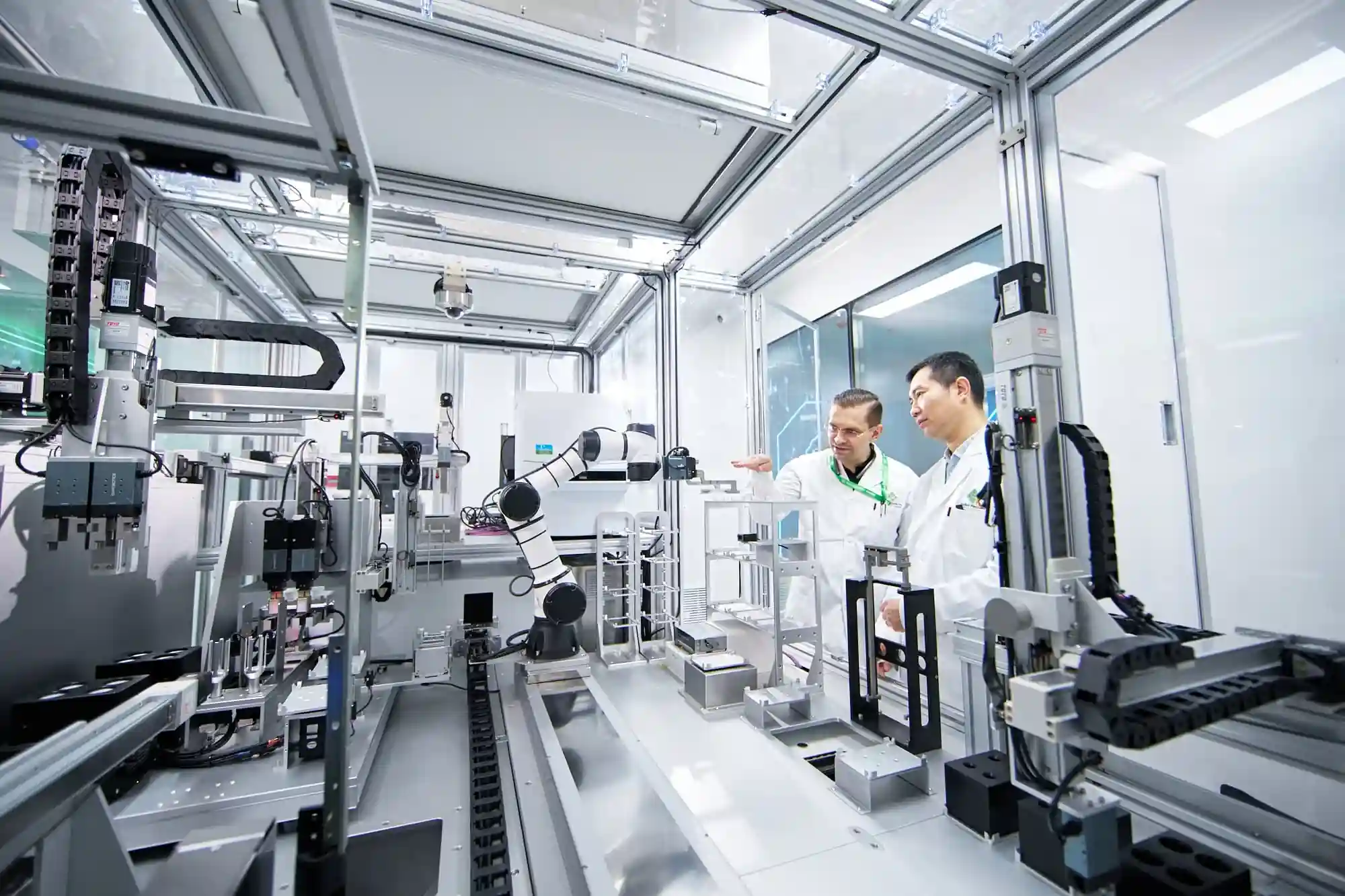 US FDA Approves First Blood Test to Diagnose Alzheimer Disease