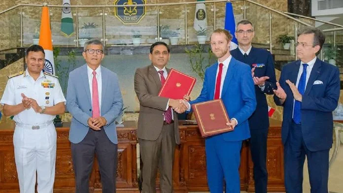 India Signs Defence Partnership with France for 26 Rafale Marine Jets