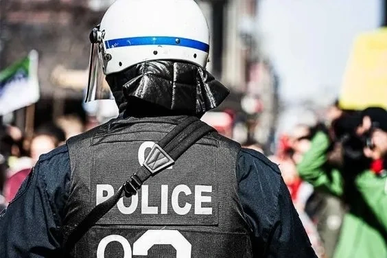 Police arrest protesters during anti-lockdown demonstrations