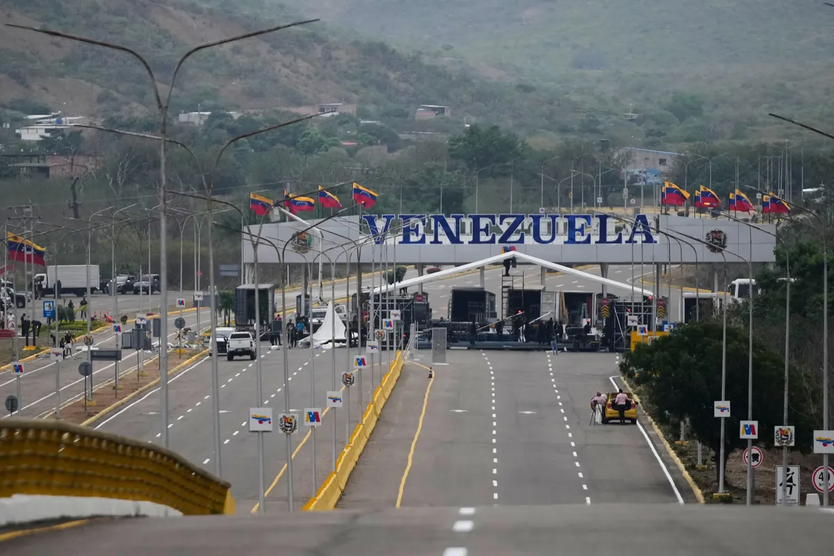 Colombian President Gustavo Petro and Venezuelan acting President Delcy Rodríguez during planned border diplomacy discussions