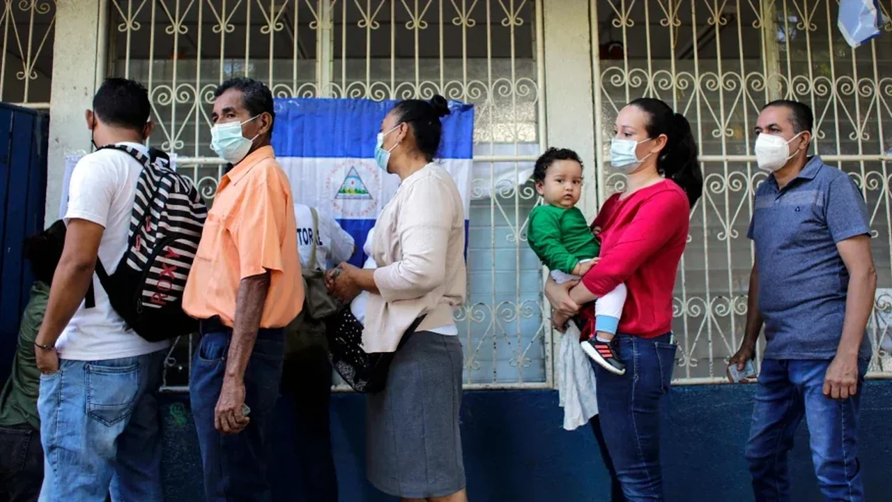 Centro de votación en Managua, Nicaragua, durante las elecciones municipales de 2026